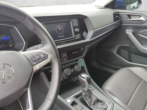 Used 2023 Volkswagen Jetta SE w/ Panoramic Sunroof Package FWD image 15