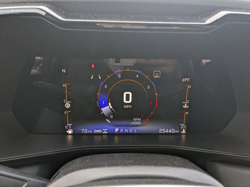 Used 2023 Chevrolet Colorado Z71 w/ Z71 Convenience Package 2 image 23