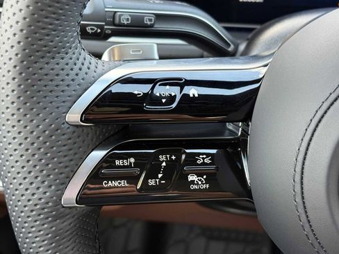 New 2026 Mercedes-Benz GLS 450 4MATIC image 21