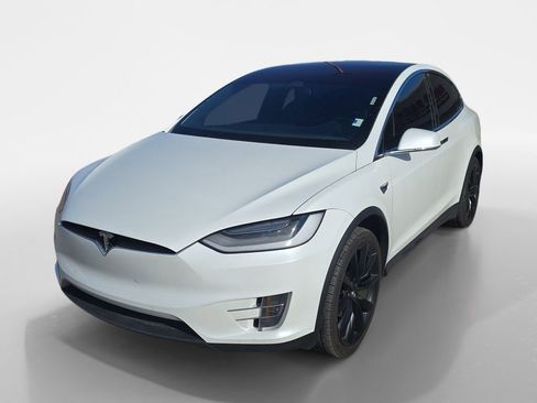 Used 2020 Tesla Model X Long Range image 24