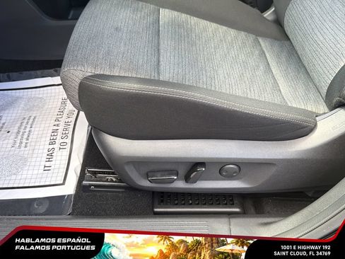 Used 2023 Nissan Rogue SV FWD image 13