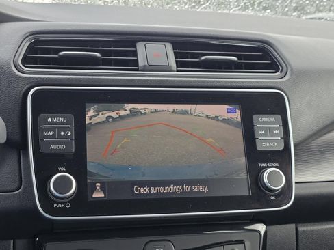 Used 2021 Nissan Leaf SL Plus FWD image 12