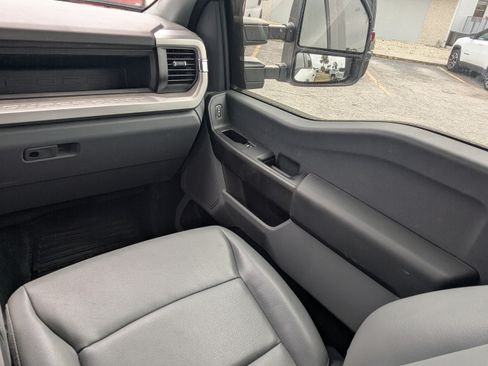 Used 2023 Ford F350 XL w/ FX4 Off-Road Package AWD/4WD image 18