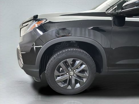 Certified 2023 Honda Ridgeline Sport image 2