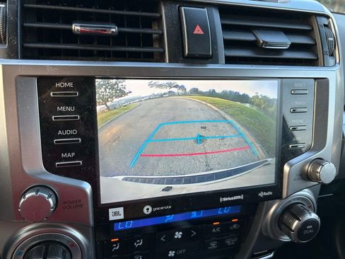 Used 2021 Toyota 4Runner Limited AWD/4WD image 27