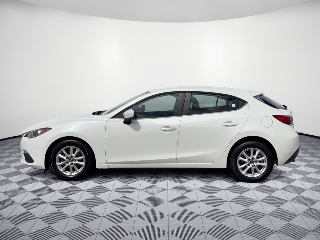 Used 2014 MAZDA MAZDA3 i Grand Touring FWD image 2