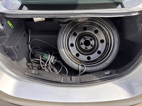 Used 2017 Ford Fusion Energi SE image 16