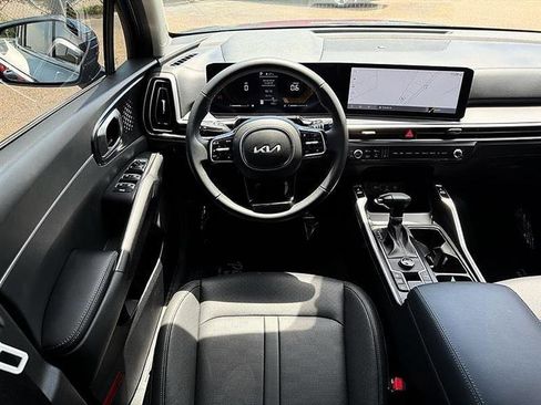 Used 2025 Kia Sorento S w/ Panoramic Sunroof Package FWD image 18