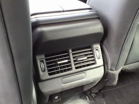 Used 2020 Land Rover Range Rover Evoque S image 12