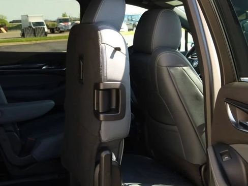 Used 2022 Buick Enclave Essence w/ Experience Buick Package AWD/4WD image 54
