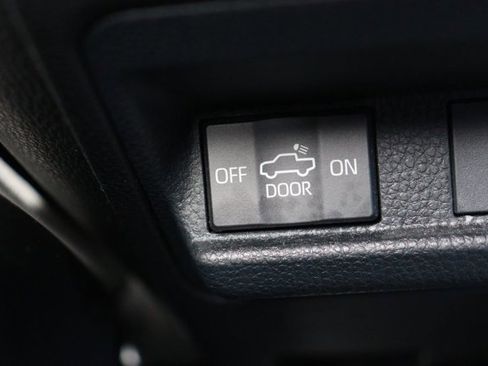 Used 2024 Toyota Tacoma TRD Sport image 23