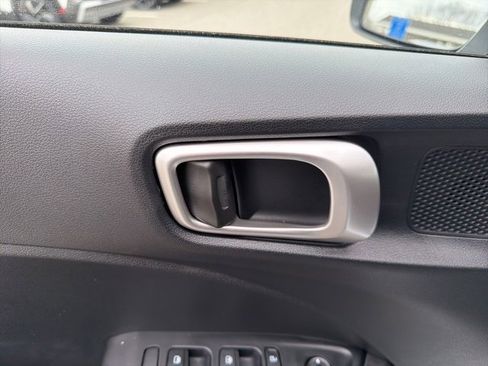 Certified 2026 Hyundai Venue SE image 14