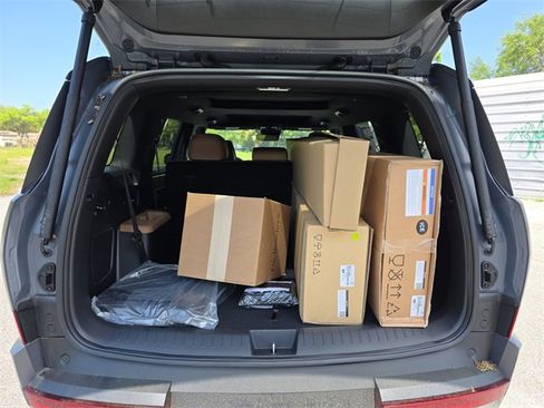 New 2025 Hyundai Santa Fe Limited image 8