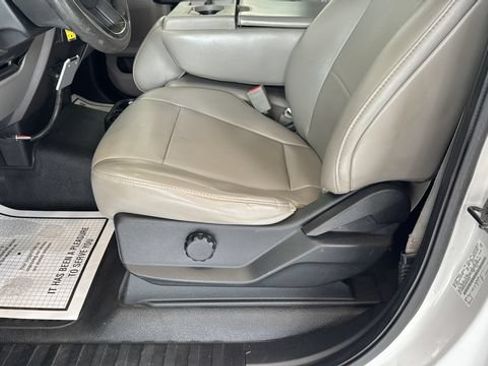 Used 2019 Ford F250 XL w/ Power Equipment Group RWD image 8