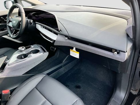 New 2027 Cadillac Optiq Luxury RWD image 35