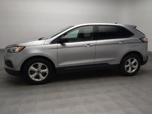 Used 2020 Ford Edge SE FWD image 2