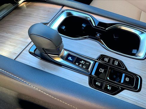 New 2026 Lexus RX 450h AWD image 11