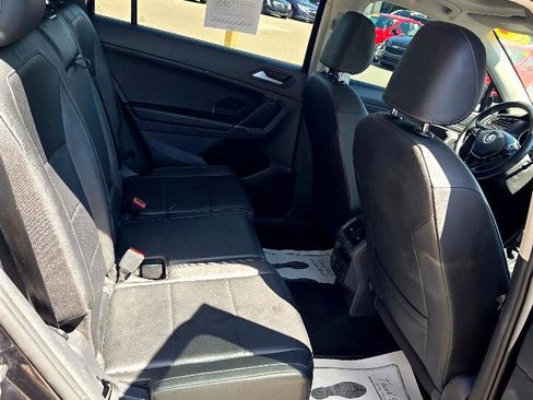 Used 2020 Volkswagen Tiguan S image 13