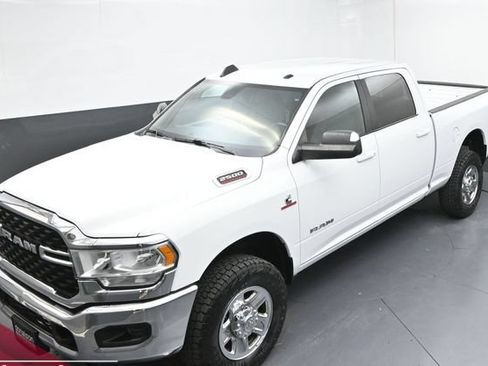 Used 2022 RAM 2500 Big Horn w/ Cold Weather Group AWD/4WD image 19