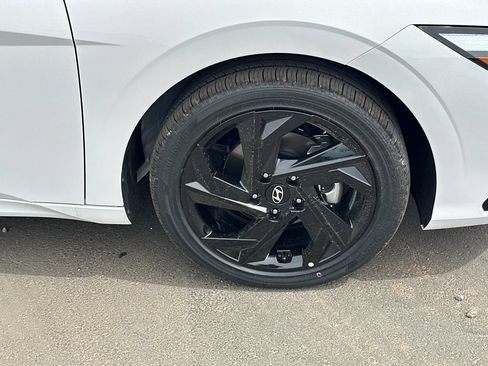 New 2026 Hyundai Elantra SEL Sport Premium FWD image 13
