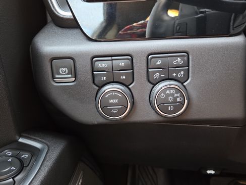 Certified 2023 Chevrolet Silverado 1500 LT Trail Boss w/ LT Trail Boss Premium Package AWD/4WD image 25