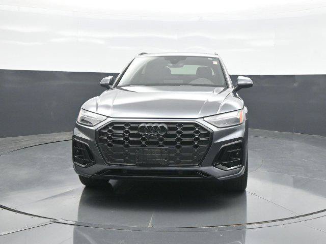 Used 2024 Audi Q5 2.0T Premium Plus w/ Premium Plus Package AWD/4WD image 2