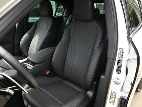 New 2025 Maserati Grecale GT image 20