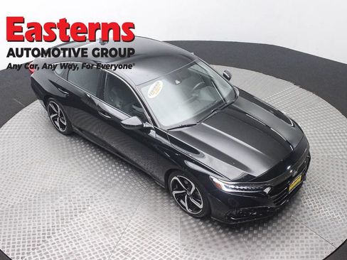 Used 2021 Honda Accord Sport image 3
