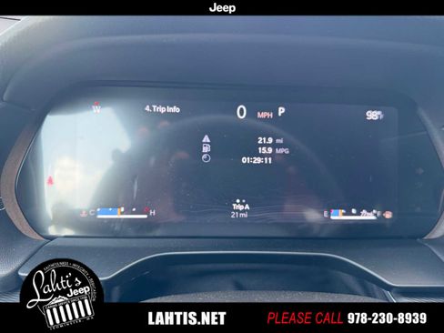 New 2025 Jeep Grand Cherokee Laredo X w/ Luxury Tech Group I image 12