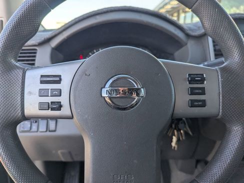 Used 2015 Nissan Frontier SV w/ SV Value Truck Package image 22