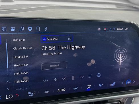 Used 2024 Chevrolet Equinox EV RS FWD image 19