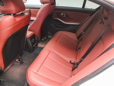 Used 2024 BMW 330i Sedan w/ Convenience Package RWD image 20