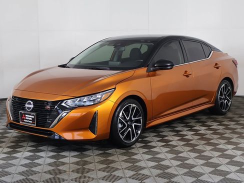 Used 2024 Nissan Sentra SR image 7