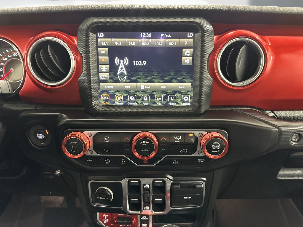 Used 2021 Jeep Gladiator Rubicon AWD/4WD image 19