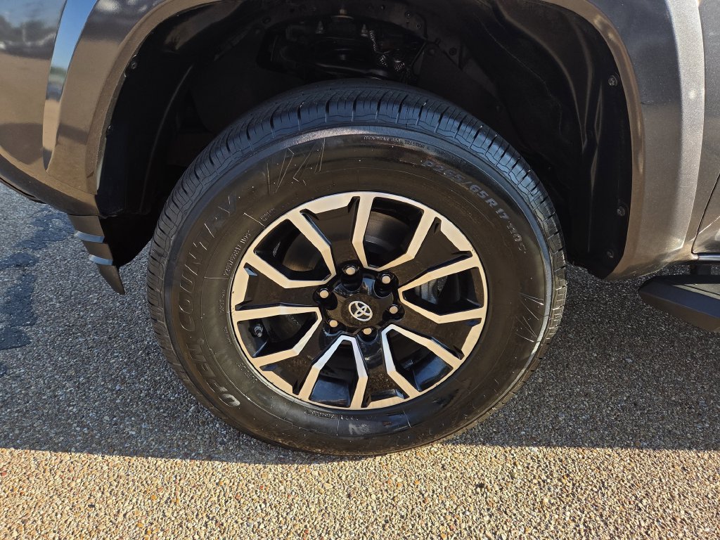 Used 2021 Toyota Tacoma TRD Sport RWD image 31