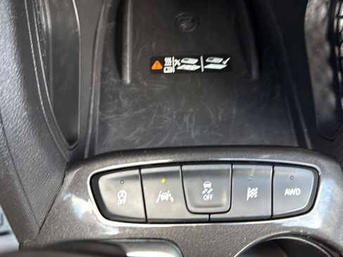 Used 2025 Chevrolet TrailBlazer LT w/ Convenience Package AWD/4WD image 18