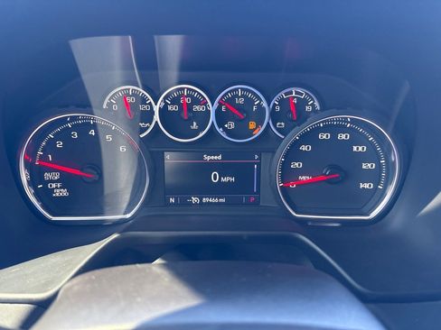 Used 2021 Chevrolet Tahoe RST w/ Luxury Package image 20