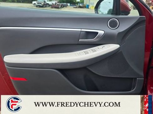 Used 2024 Hyundai Sonata SEL FWD image 23