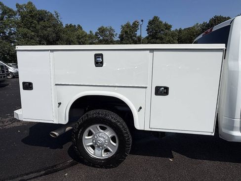 Used 2023 RAM 2500 Tradesman AWD/4WD image 9