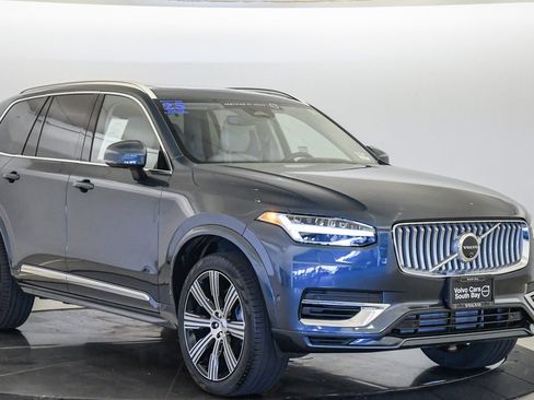 Certified 2025 Volvo XC90 T8 Ultra w/ Protection Package Premier AWD/4WD image 6