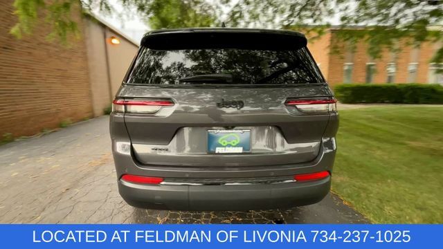 Used 2023 Jeep Grand Cherokee L Laredo AWD/4WD image 7