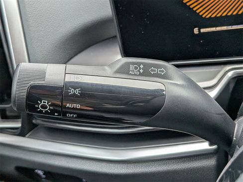 Used 2025 Kia Sorento S image 27