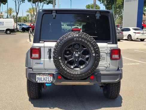 Used 2023 Jeep Wrangler Unlimited AWD/4WD image 7