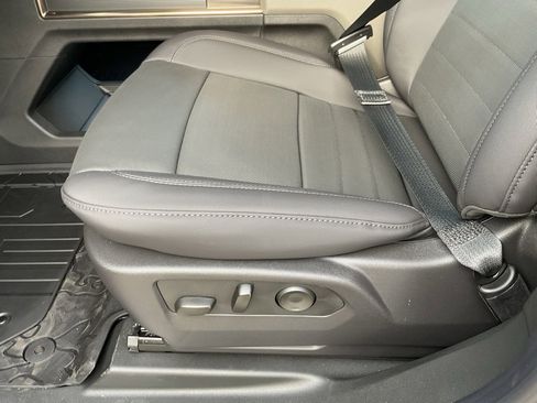 New 2025 GMC Hummer EV 2X image 10