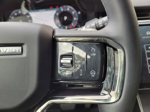 Used 2026 Land Rover Range Rover Evoque S image 34