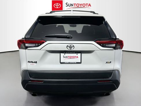 Used 2024 Toyota RAV4 XLE Premium image 5