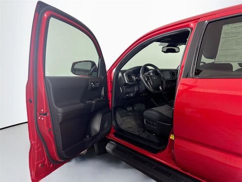 Used 2023 Toyota Tacoma TRD Sport w/ Black Out Package (TMS) image 17