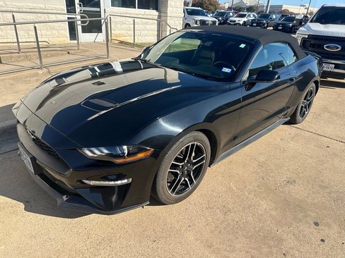 Used 2018 Ford Mustang Premium w/ Equipment Group 201A image 3