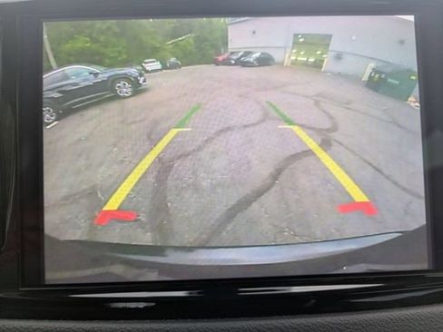 Used 2023 Chrysler Pacifica Touring-L FWD image 24