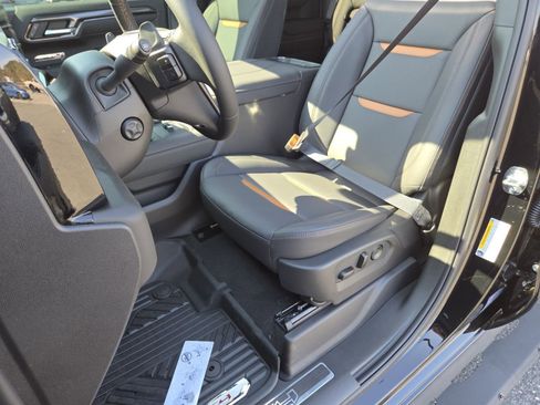 New 2026 GMC Sierra 1500 AT4 w/ AT4 Premium Package image 29